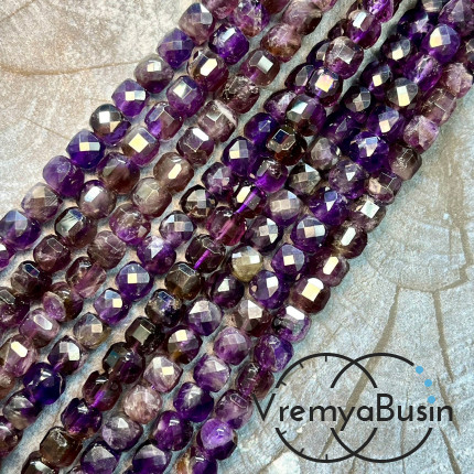 Аметист, кубик ок. 7.5 мм с микроогранкой ювелирн.качества (1/2 нити, ок. 25 шт.)