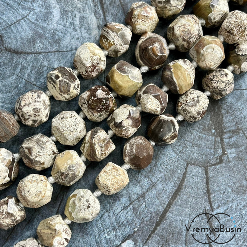 Яшма, крупные граненые округлые бусины ок. 16 мм (1/2 нити, 13 шт.)