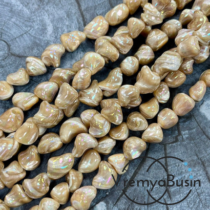 Перламутр с переливающимся покрытием, галтовка ок. 12 мм (нить, ок. 30  шт.)