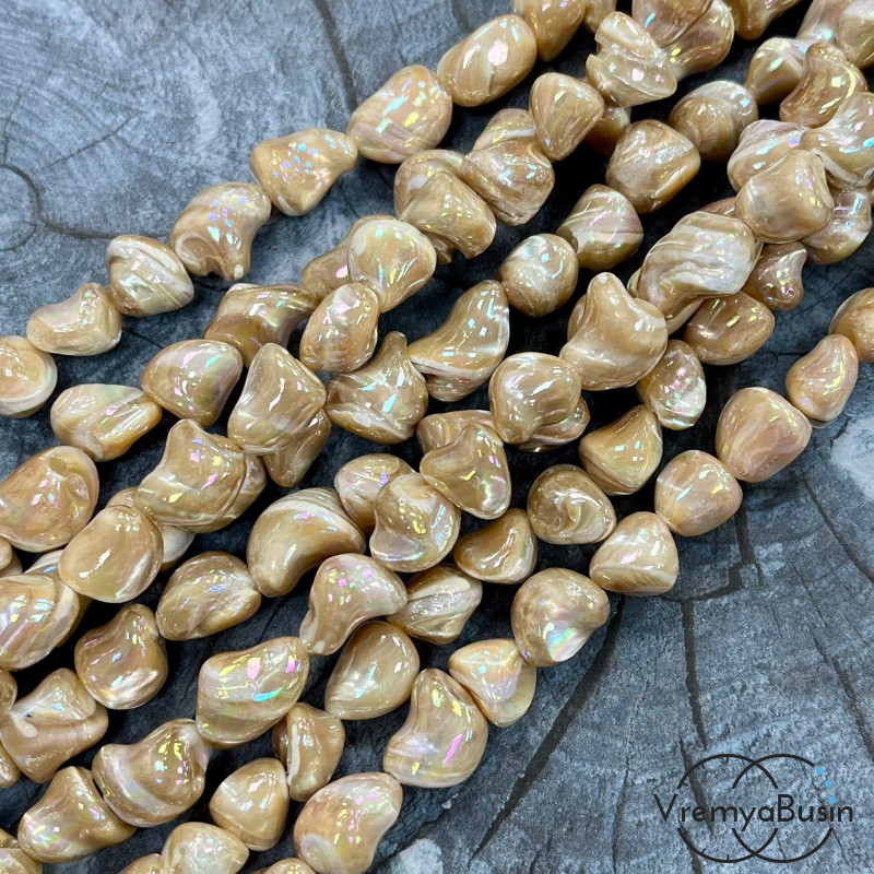 Перламутр с переливающимся покрытием, галтовка ок. 12 мм (нить, ок. 30  шт.)