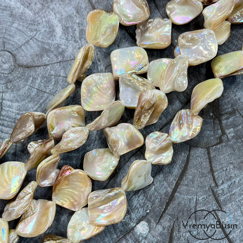 Перламутр с переливающимся покрытием, галтовка ромб ок. 20 мм (нить, ок. 20  шт.)