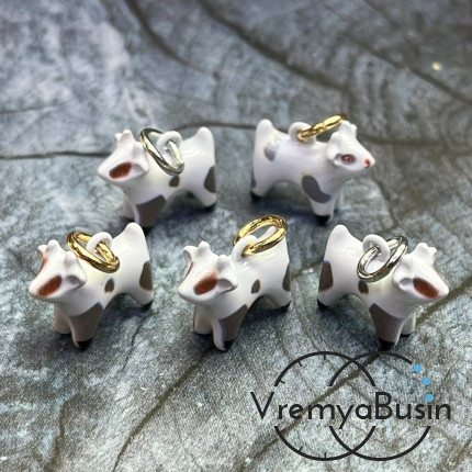 Подвески  из латуни с эмалью "Корова", 15х12х7 мм (1 шт.)