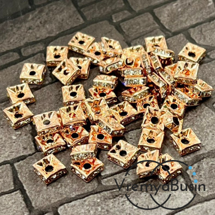 Бусины-разделители квадратные, 6 мм, стекл. стразы цв. кристалл, металл цв. розовое золото (1 шт.)