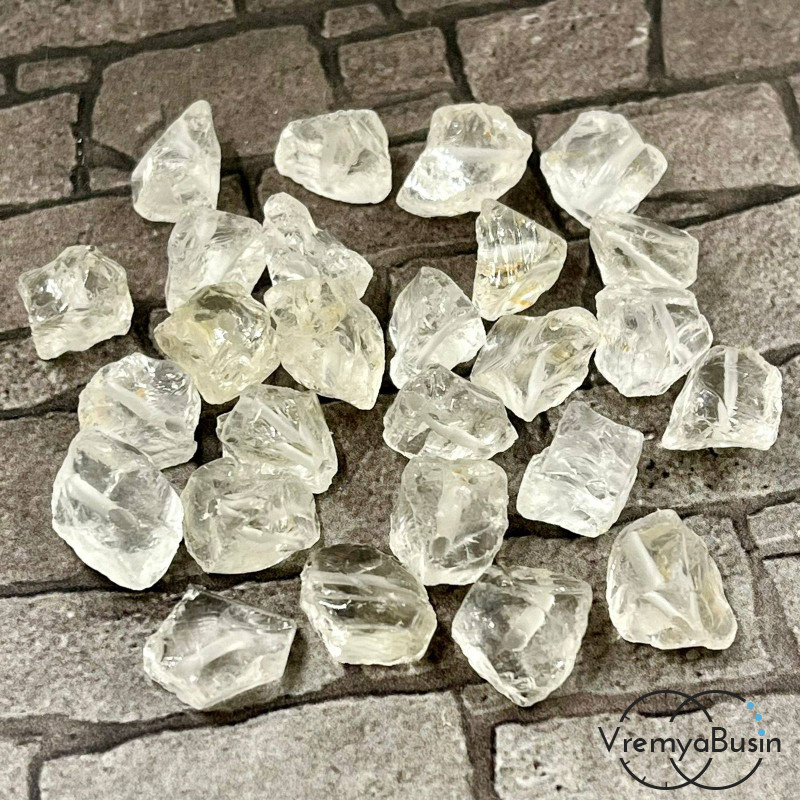 Горный хрусталь, кусочки необработанного камня, ок. 10 мм (1 шт.)