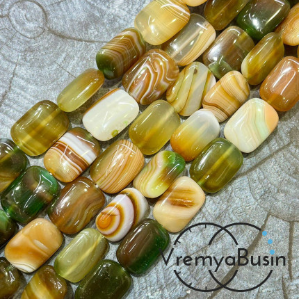 Агат тонированный, прямоугольник плоский 13х18 мм (1/2 нити, ок. 11 шт.)