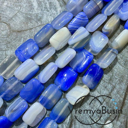 Агат тонированный, прямоугольник плоский 13х18 мм (1/2 нити, ок. 11 шт.)