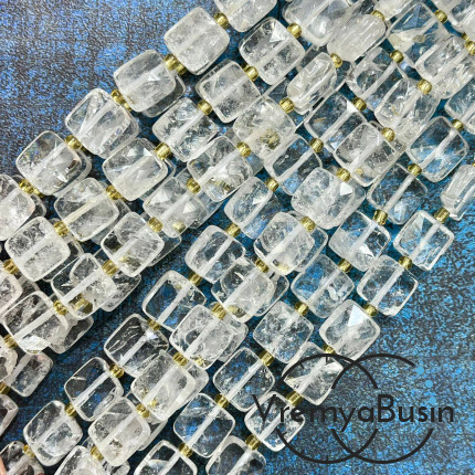 Горный хрусталь, бусины граненые плоские кубики, ок. 10х10х5 мм (нить, ок. 30 шт.)