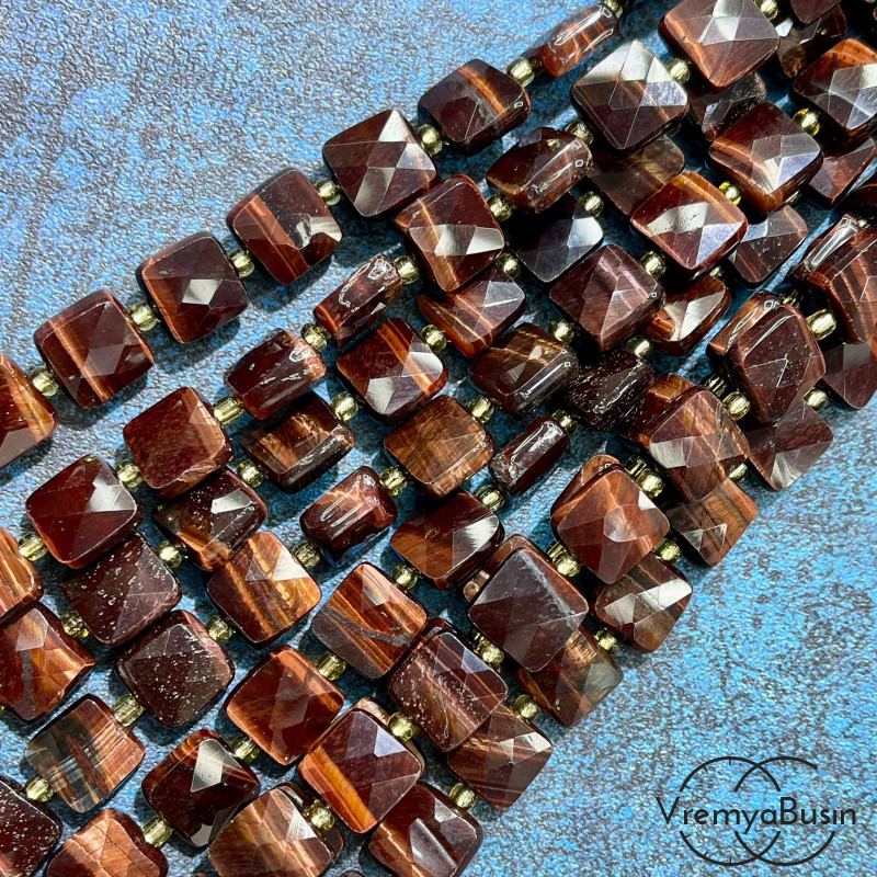 Бычий глаз, бусины граненые плоские кубики, ок. 10х10х5 мм (нить, ок. 30 шт.)