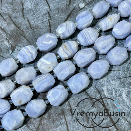 Сапфирин, натур. голубой агат, овальные бусины свободной огранки, ок. 20х16 мм (нить, ок. 16 шт.)