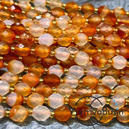 Сердолик, бочонок с ювелирной огранкой, ок. 6х8 мм (нить, ок. 38 шт.)