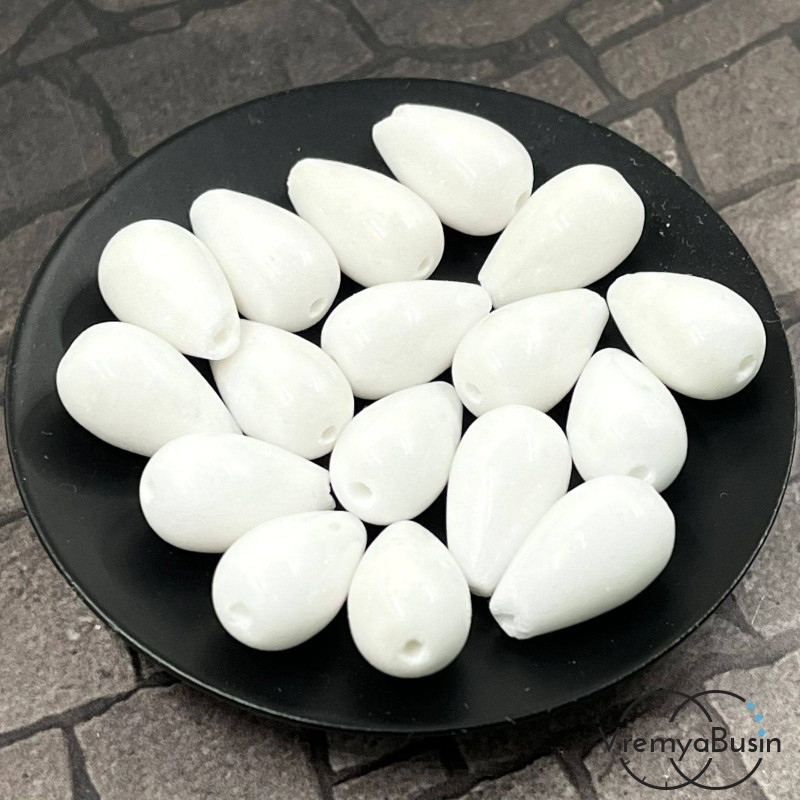 УЦЕНКА: Агат белый пресс., капля гладкая 10х16 мм (нить, ок. 24 шт.)