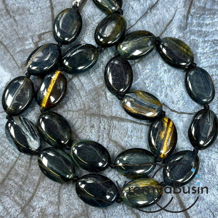 Соколиный глаз, овал плоский 13х18мм (1/2 нити, ок. 11 шт.)