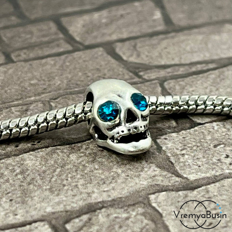 Бусина металлическая со стразами, череп 9х14х8 мм, цв. бирюзовый (1 шт.)