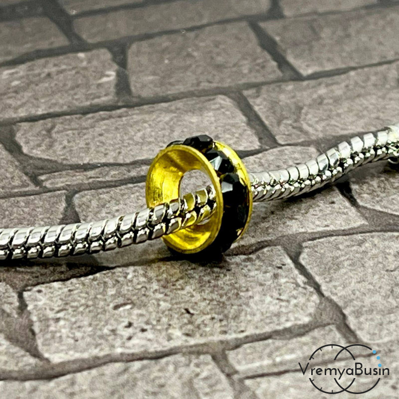 Бусина металлическая со стразами, кольцо 10х4 мм, цв. черный  (1 шт.)