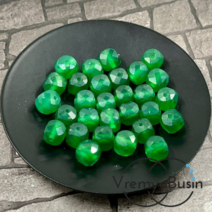 Хризопраз, кубик ок. 7 мм с микроогранкой ювелирн.качества (1 шт.)