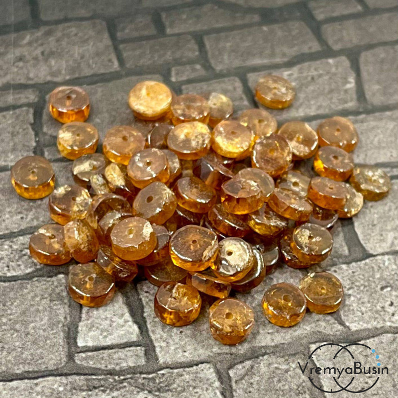 Гранат гессонит, бусины чипсы граненые, 6-7 мм (упак. 10 шт.) 