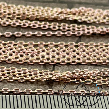 Цепочка металлическая с эмалью, звено ок. 1.5х2 мм, цв. розовый  (1 м.)