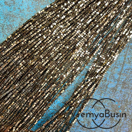 Гематит, кубик со скошенными уголками, 1.5 мм, цв. коричневый   (нить, ок. 250  шт.)