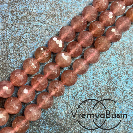 Кварц клубничный, шарик граненый 10 мм  (1/2 нити, ок. 19 шт.)