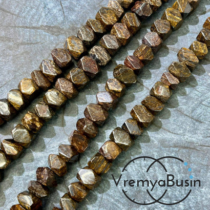Бронзит, бусины свободной огранки ок. 15х18 мм (нить, ок. 50 шт.)