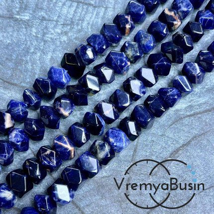 Содалит, бусины свободной огранки ок. 15х18 мм (нить, ок. 50 шт.)