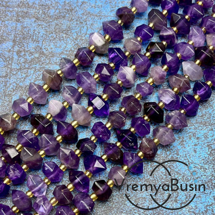 Аметист, бусины с огранкой кристалл, ок. 12х6х6 мм (1/2 нити, ок. 22 шт.)