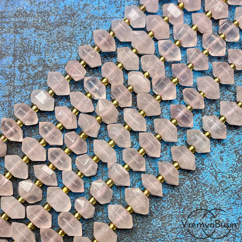 Розовый кварц, бусины с огранкой кристалл, ок. 12х6х6 мм (1/2 нити, ок. 22 шт.)