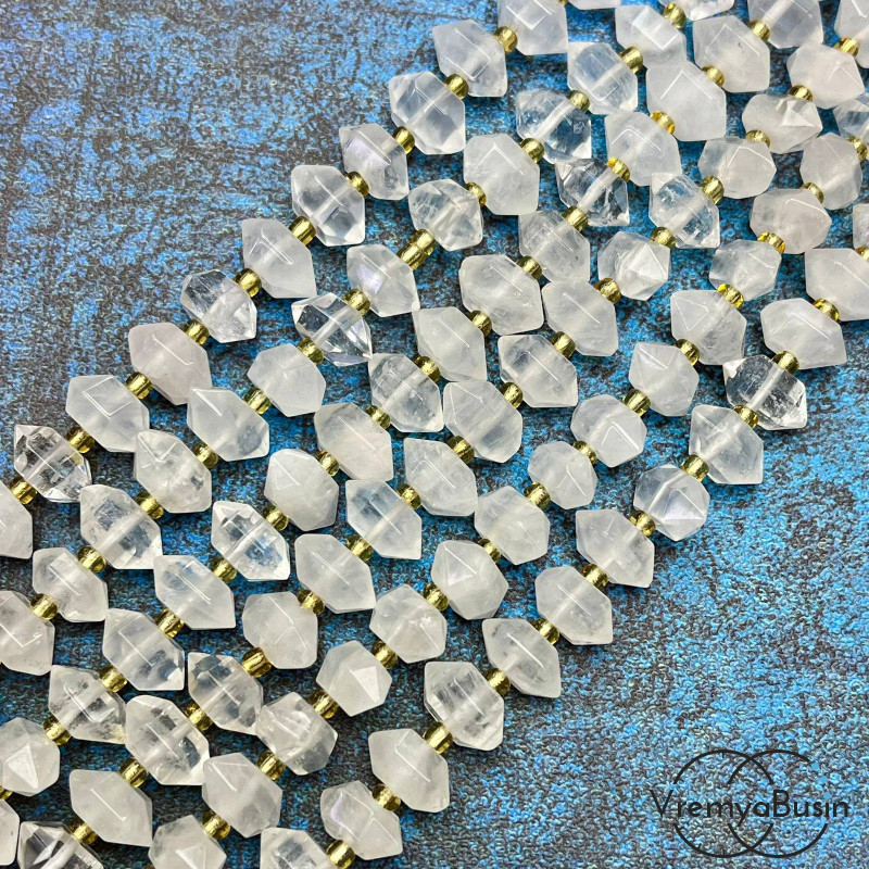 Горный хрусталь, бусины с огранкой кристалл, ок. 12х6х6 мм (1/2 нити, ок. 22 шт.)