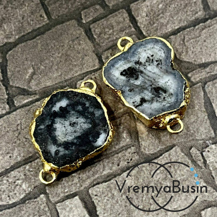 Коннектор из жеоды агата в металле под золото, ок. 20х25 мм, цв.  черный (1 шт.)