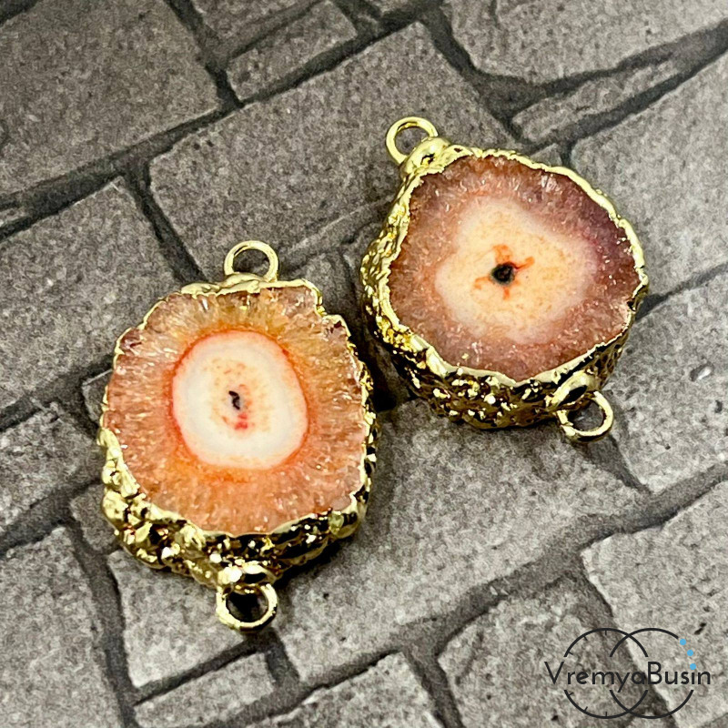 Коннектор из жеоды агата в металле под золото, ок. 20х25 мм, цв. бежевый  (1 шт.)