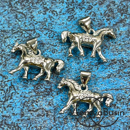 Подвеска "Лошадь", 20х12 мм, из латуни с родиевым покрытием и фианитами (1 шт.)