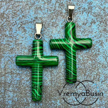 Малахит имит. Подвеска из камня "Крест", ок. 40х28х7 мм (1 шт.)