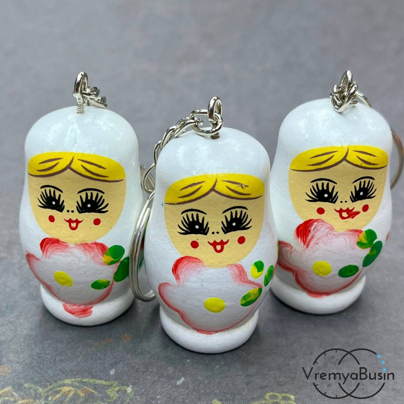 Подвеска из дерева «Матрешка», ок. 25х40 мм, цв. белый  (1 шт.)