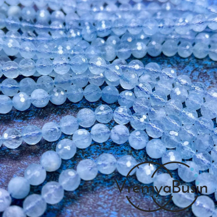 Аквамарин, шарик ок. 6 мм с ювелирной огранкой (1/2 нити, ок. 32 шт.)