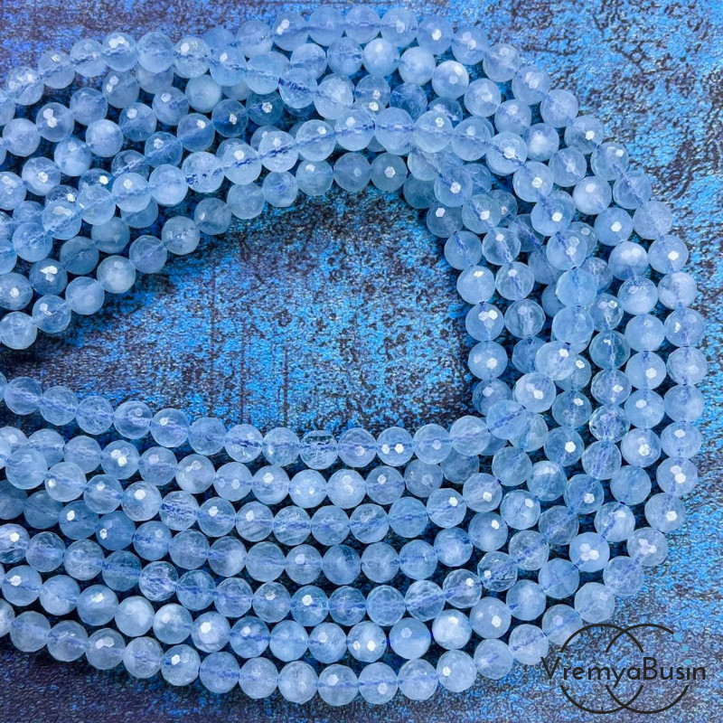 Аквамарин, шарик ок. 6 мм с ювелирной огранкой (1/2 нити, ок. 32 шт.)