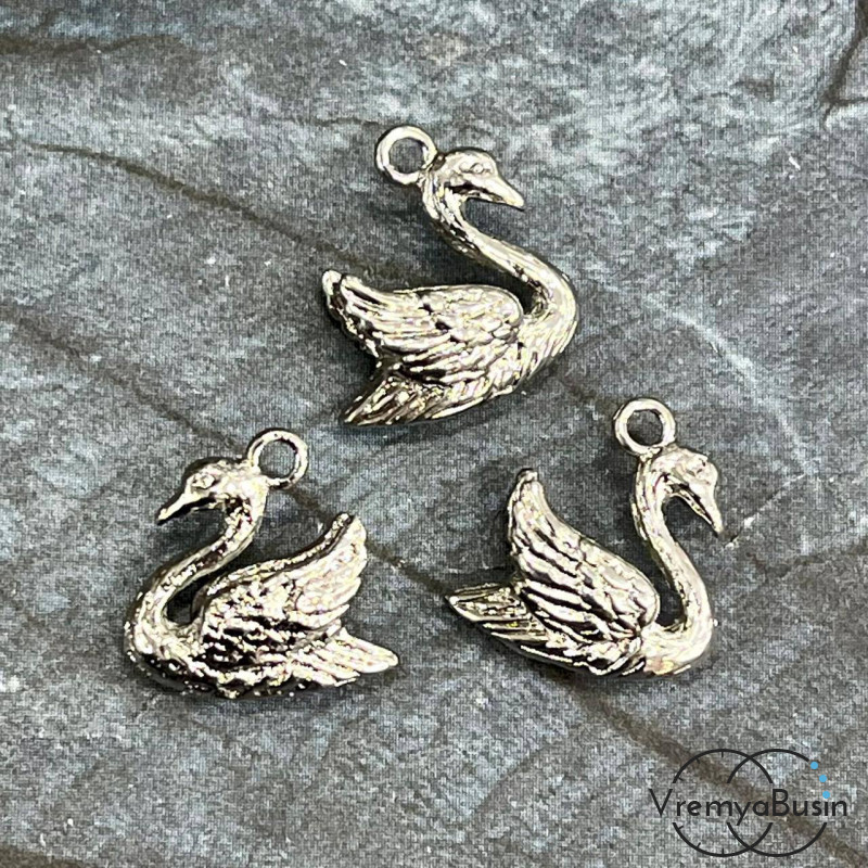 Подвеска "Лебедь", 15х15х6 мм, латунь с родиевым покрытием (1 шт.)