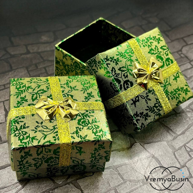 Коробочка подарочная с рисунком, 6х6х4 см, цв.      зеленый   (1 шт.)