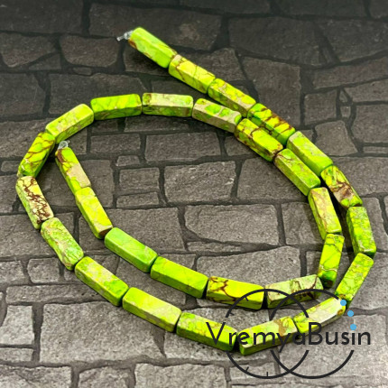 Варисцит, трубочка гладкая прямоугольная, 13х4 мм, цв. салатовый  (нить, ок. 30 шт.)