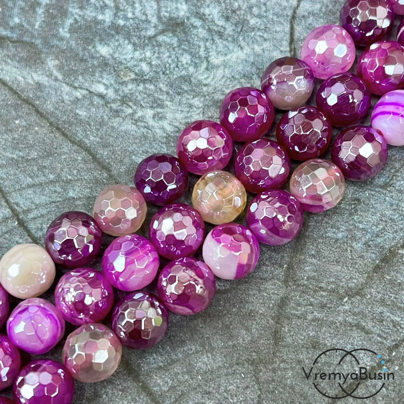 Агат тонир., шарик граненый 10 мм, цв.  малиновый    (нить, ок. 38 шт.)