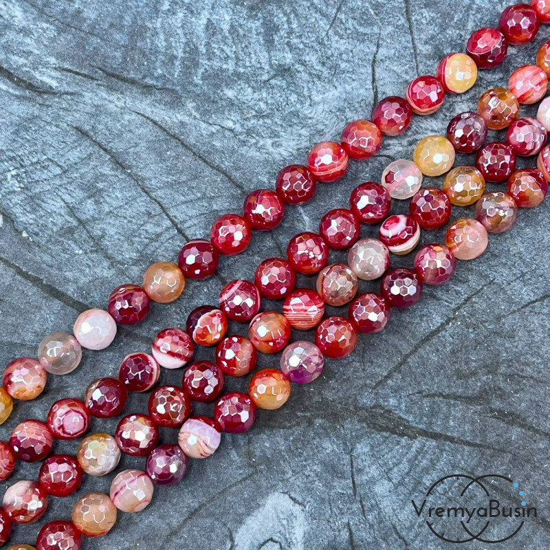 Агат тонир., шарик граненый 8 мм, цв.  красный    (нить, ок. 48 шт.)