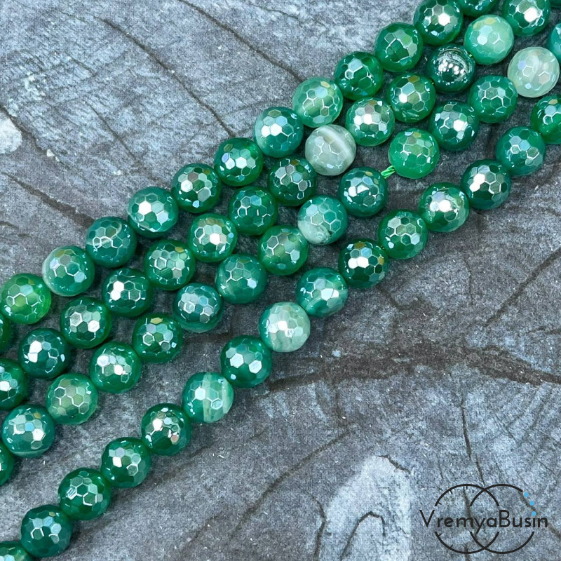 Агат тонир., шарик граненый 8 мм, цв.  зеленый    (нить, ок. 48 шт.)