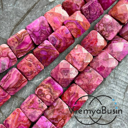 Яшма тонир., плоские граненые квадратики, ок. 16х16х5       мм (нить, ок. 24 шт.)