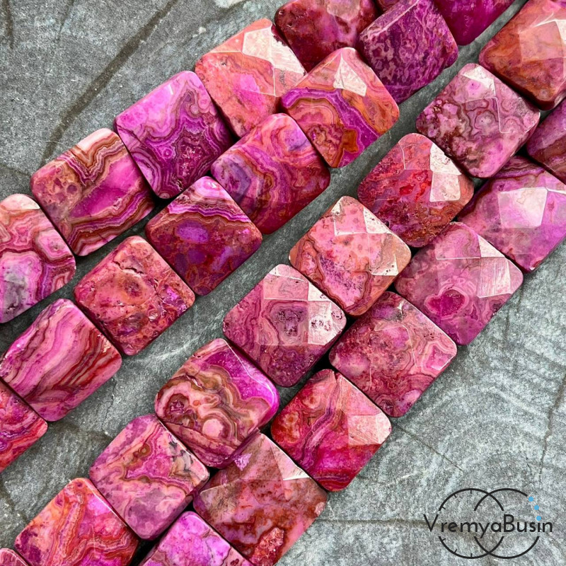 Яшма тонир., плоские граненые квадратики, ок. 16х16х5       мм (нить, ок. 24 шт.)