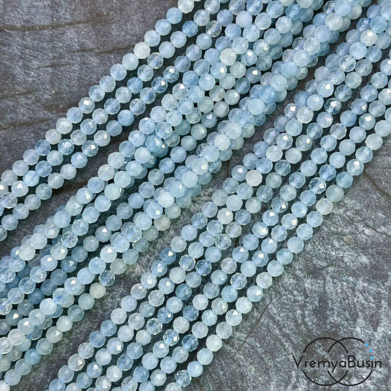 Аквамарин, самые мелкие граненые бусины, шарик 4 мм ААА качество (нить, ок. 40 см.)