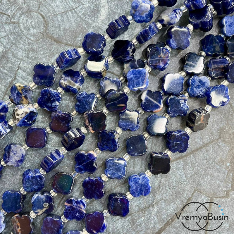 Содалит. Бусины клевер гладкие ок.  12х5 мм (нить, ок. 28 шт.)