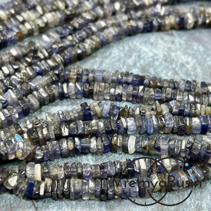 Иолит, бусины чипсы квадратные, ок. 4 мм (нить, ок. 40 см.) 