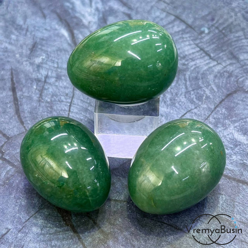 Авантюрин зеленый. Яйцо сувенирное из камня, ок. 30х40 мм  (1 шт.)