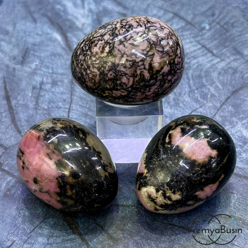 Родонит. Яйцо сувенирное из камня, ок. 30х40 мм  (1 шт.)