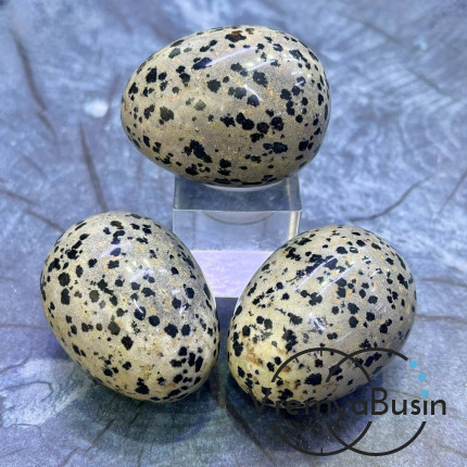 Яшма далматиновая, порфир. Яйцо сувенирное из камня, ок. 30х40 мм  (1 шт.)