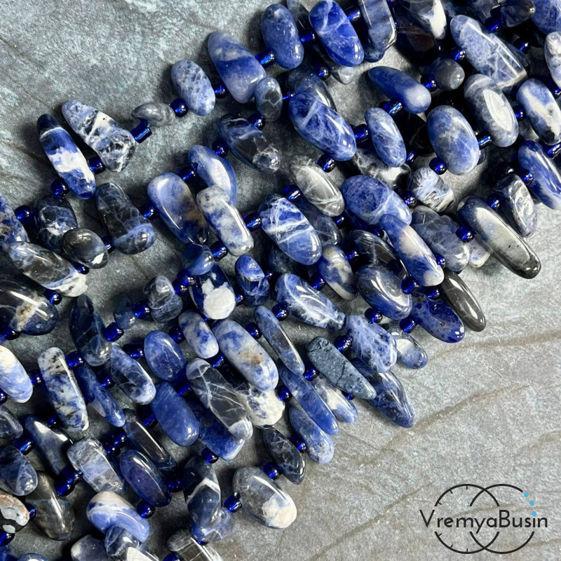 Сапфирин, голубой агат, галтовка палочки, ок. 8-10х15-25 мм (нить, ок.  60 шт.)